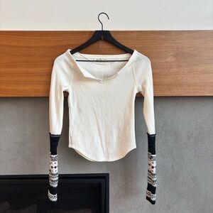 NWOT We The Free V Neck Thermal Tee, Size XS